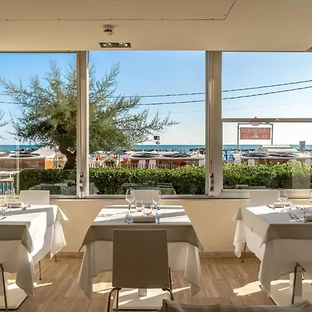Saba Hotel 3*
